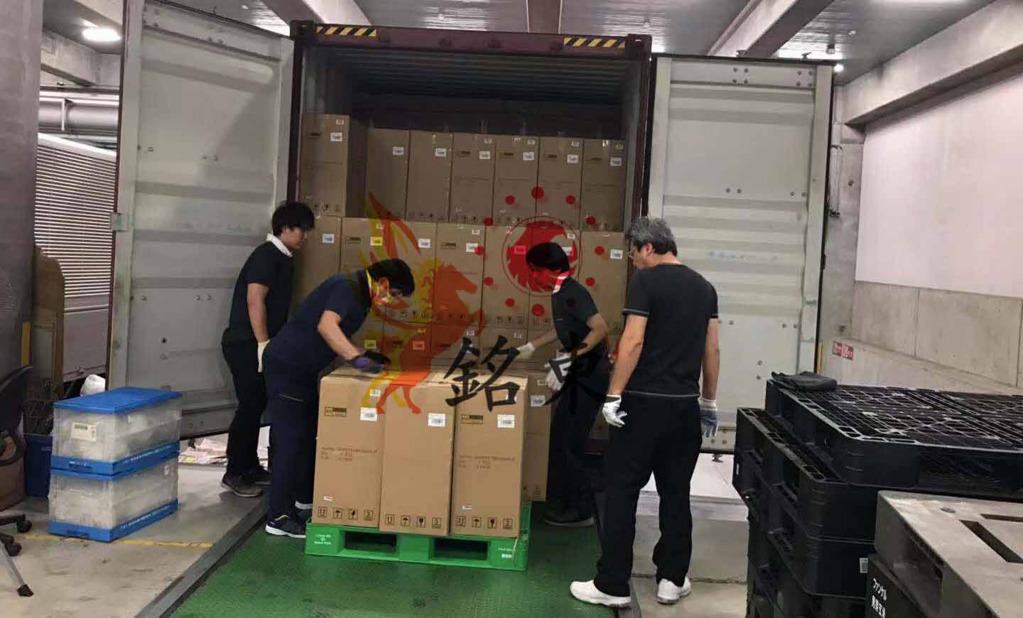 铭東FBA集装箱卸货入库现场